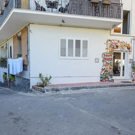 Il Muro Vecchio Studios Giardini Naxos Dış mekan fotoğraf